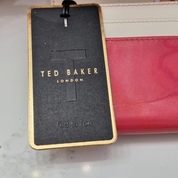 Ted Baker Matinee Pink Crystal Wallet - Picture 13 of 16